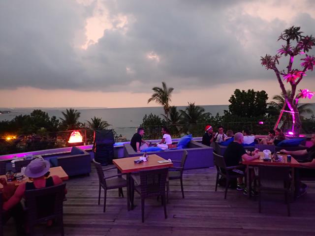 The Best Bars And Nightlife In Kuta Beach Bali Tripatrek Travel