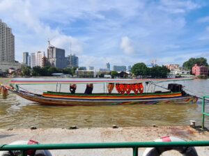 Hiring a Long-Tail Boat on Chao Praya River - Bangkok Canals