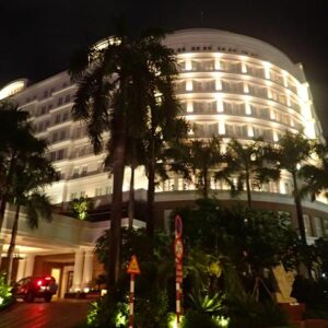 Restaurants Close to Park Hyatt Saigon Hotel